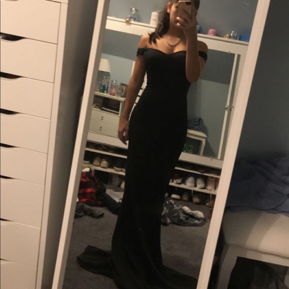 Off the Shoulder Mermaid Gown - Picture 3 of 3